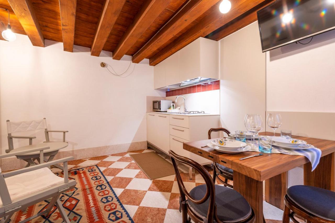 San Silvestro House Apartamento Veneza Exterior foto