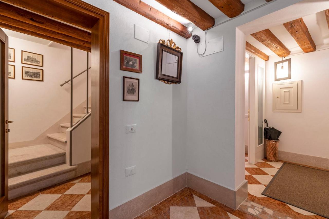 San Silvestro House Apartamento Veneza Exterior foto